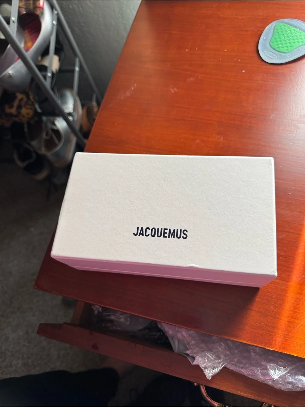 Jacquemus Honey Tortoiseshell Oval Sunglasses